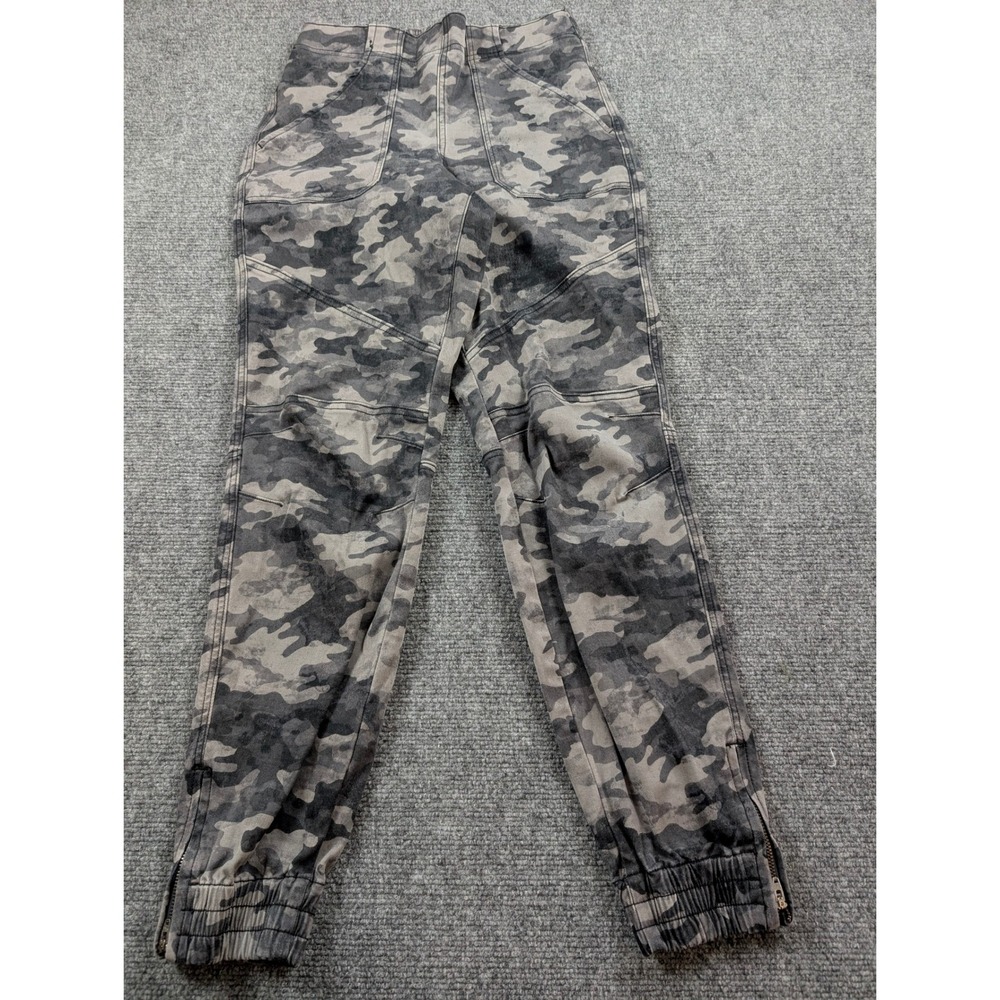 Spanx Stretch Twill Cargo Jogger SZ M Gray Camo Camouflage Ankle Zip Streetwear